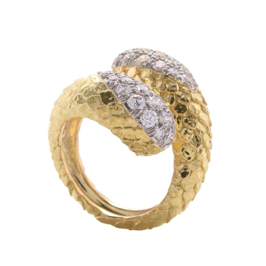 Jewelry David Webb | Park Avenue Crossover Ring